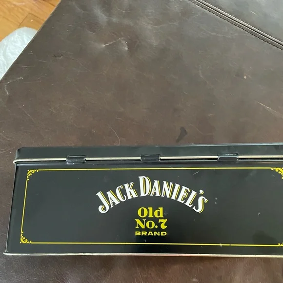 Jack Daniel’s Tin- VGUC - Picture 5 of 8